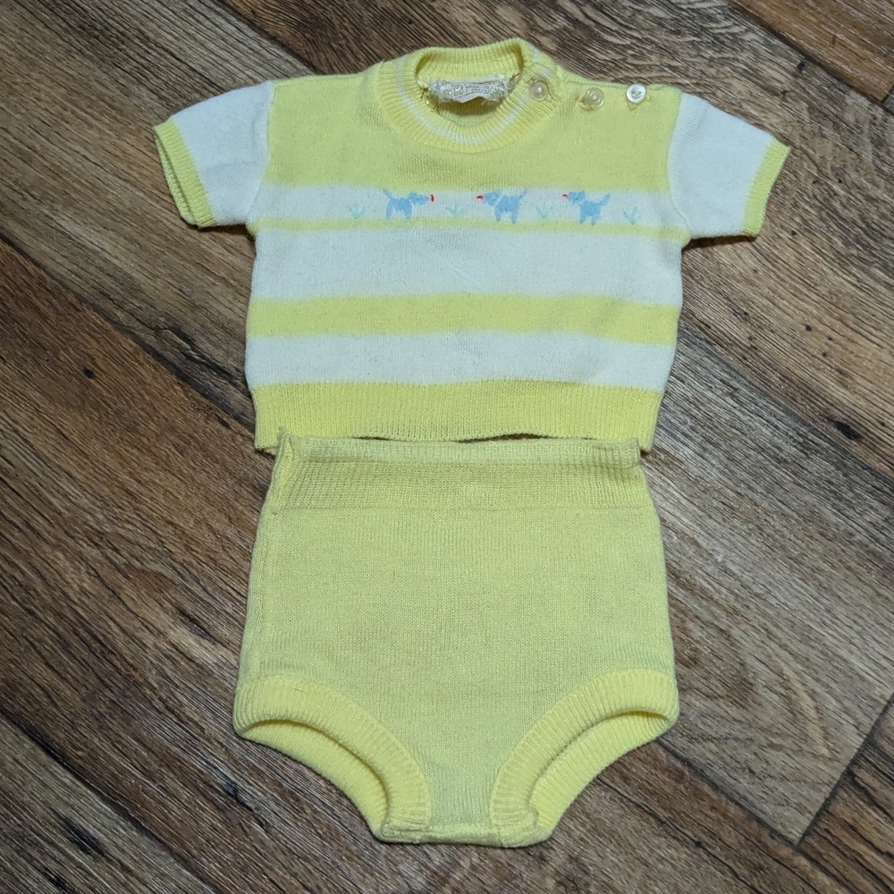 Novelty Knit YELLOW Sweater Outfit Baby 100 Acrylic Handmade Japan  Blue Doggies